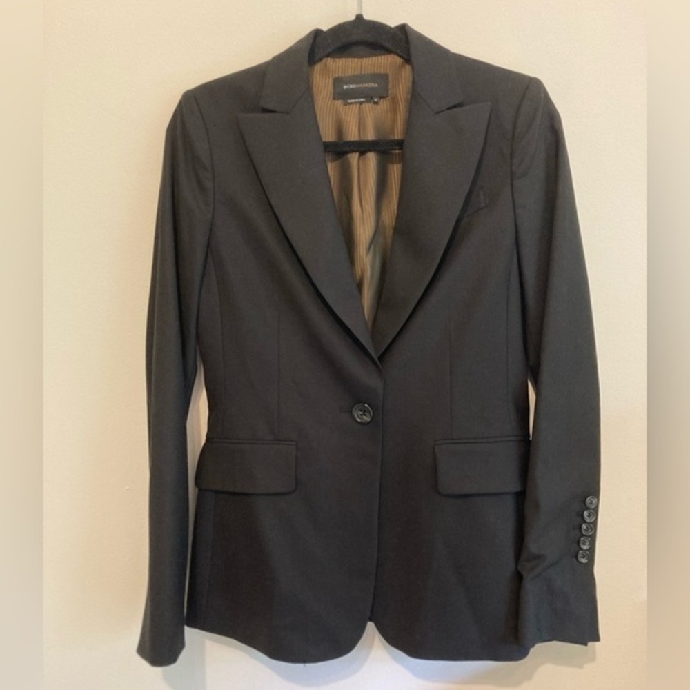 BCBG Max Azria Single Breasted Blazer‎